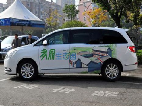 武定户外车贴喷绘如何保持效果?